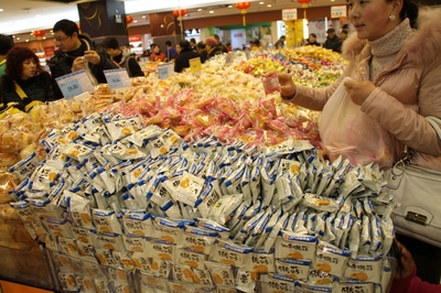 【春节散装食品营销系列报道之二】散货陈列技巧,内附各优秀企业